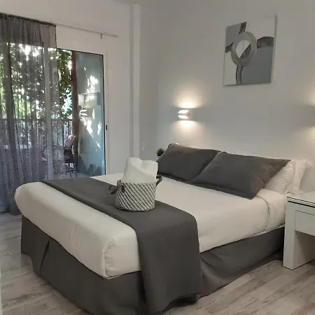 ゲストハウス Finca La Barca エル・メダノ